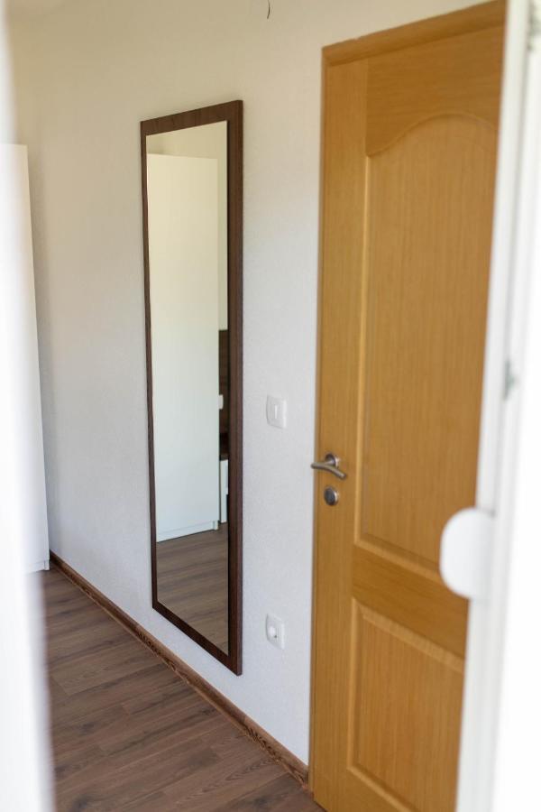 Apartmani Mia Prozor Esterno foto