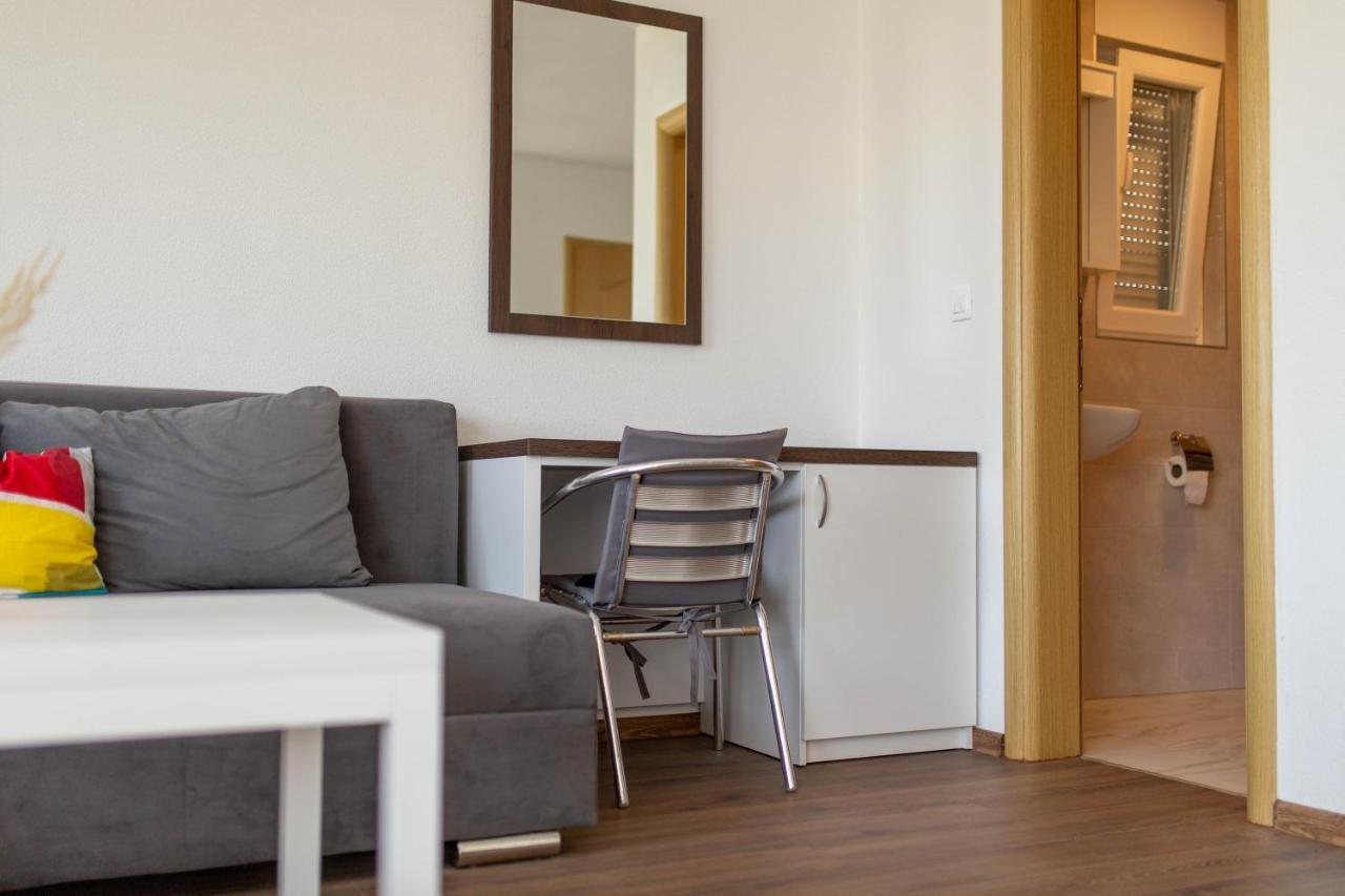 Apartmani Mia Prozor Esterno foto