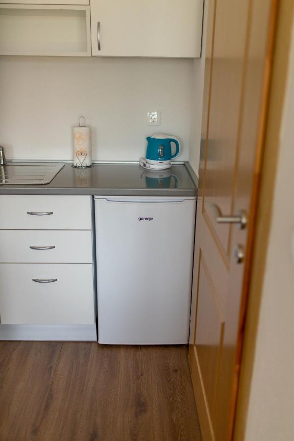 Apartmani Mia Prozor Esterno foto