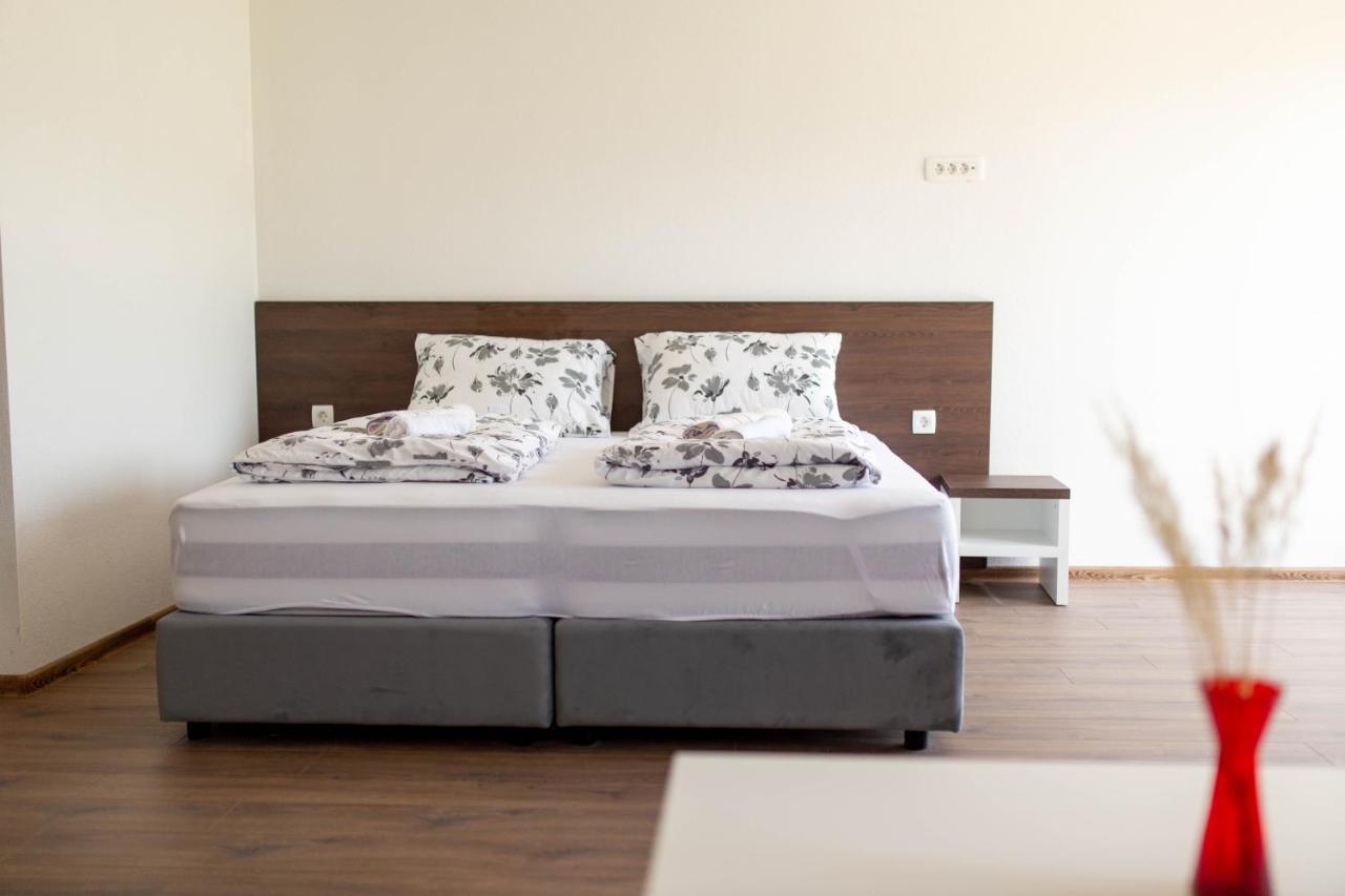 Apartmani Mia Prozor Esterno foto